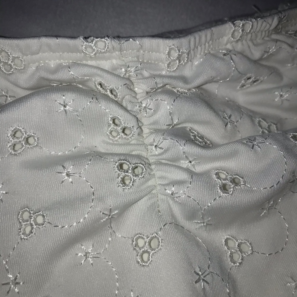 Dippin Daisys Eyelet One Piece Off Shoulder - Picture 6 of 7